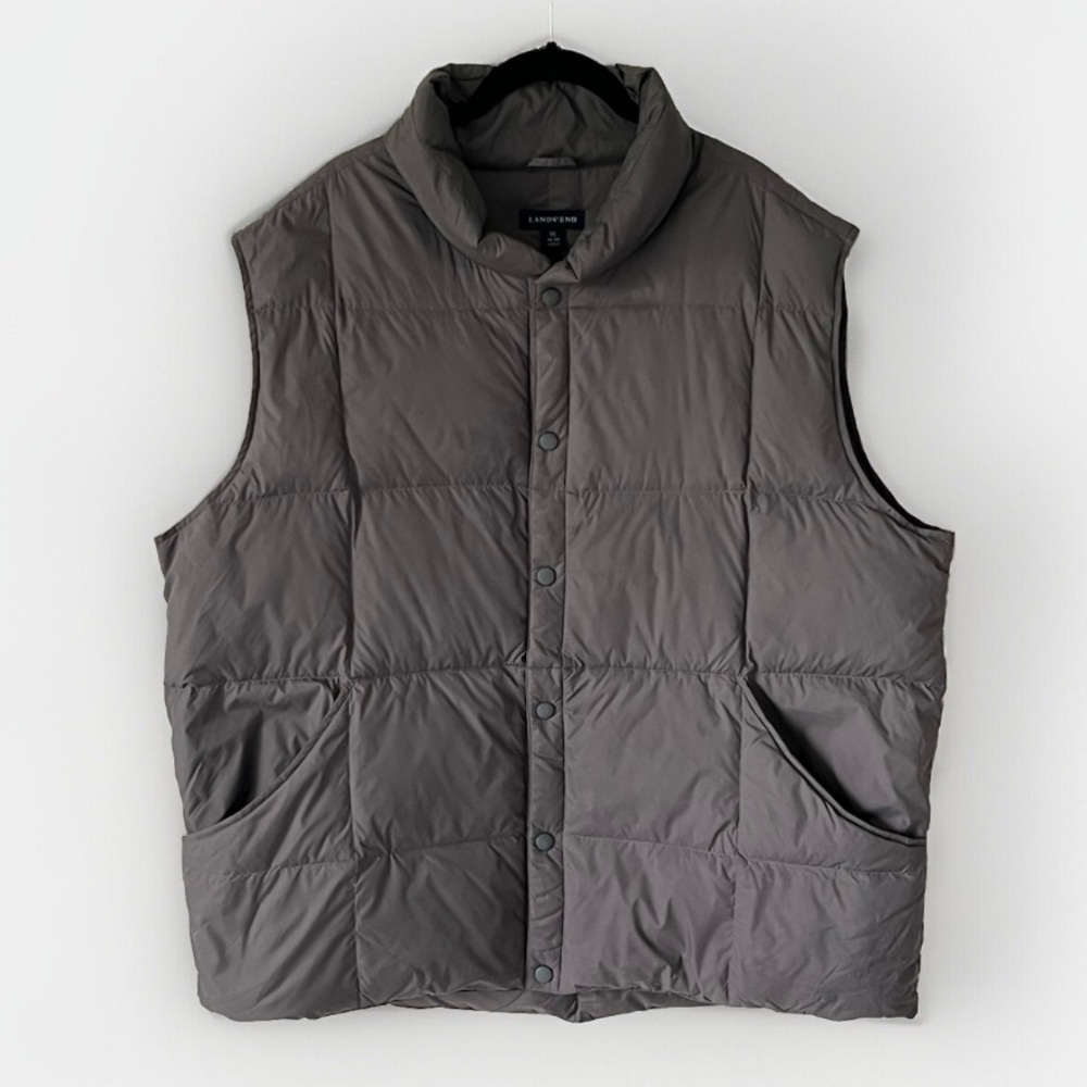 Lands’ End Men’s Gray Down Puffer Vest Gorpcore Snap Closure Size XL 46-48